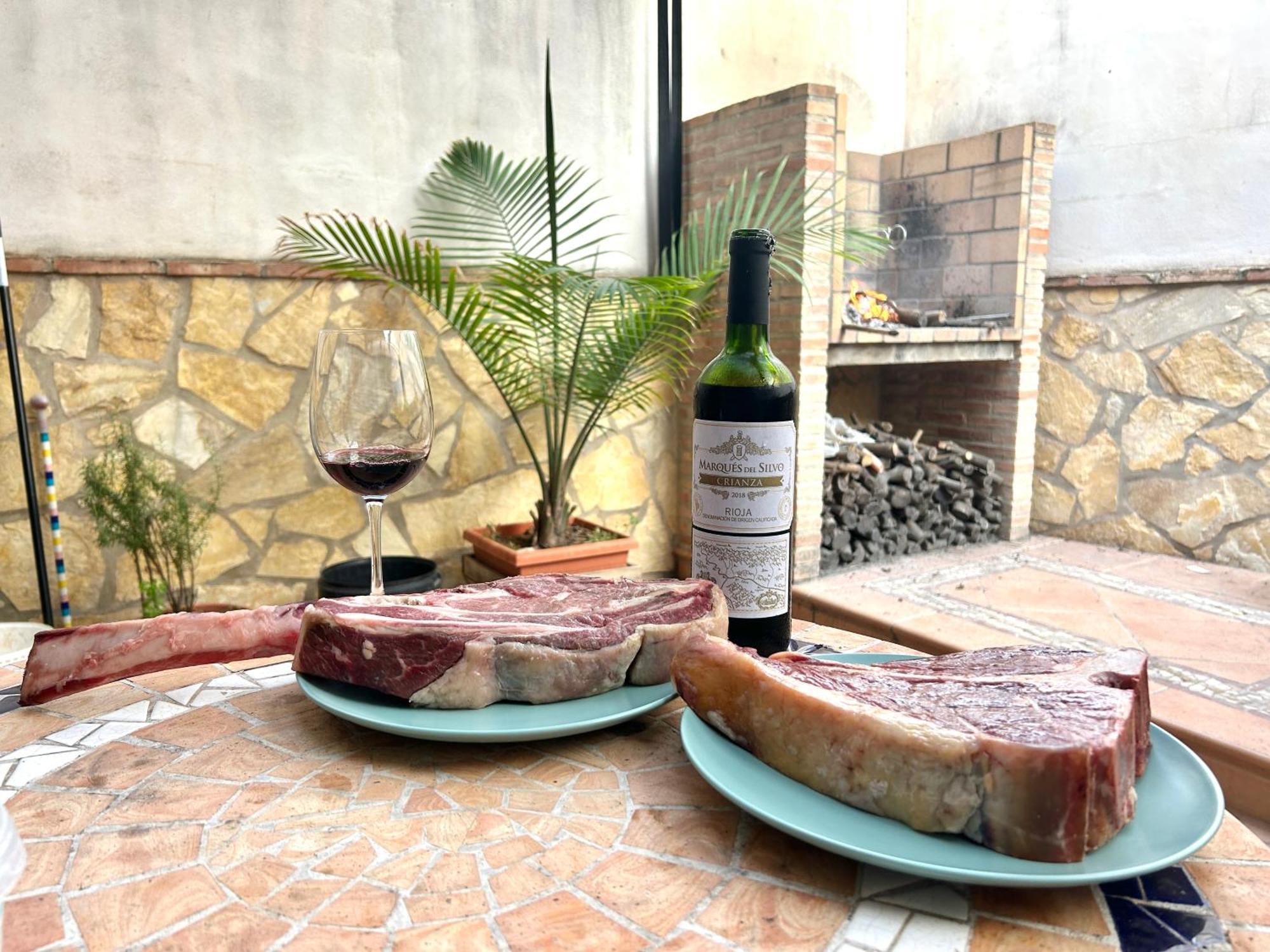 Casa Con Jacuzzi Y Piscina Con Vistas Al Castillo Corbera de Alcira Luaran gambar